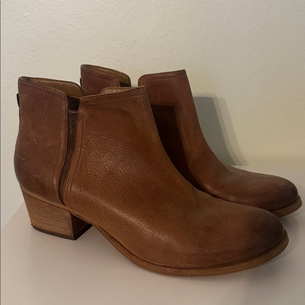 Clark’s Artisan Collection Cognac Tan Brown Leather Booties Size 11 - Picture 4 of 11